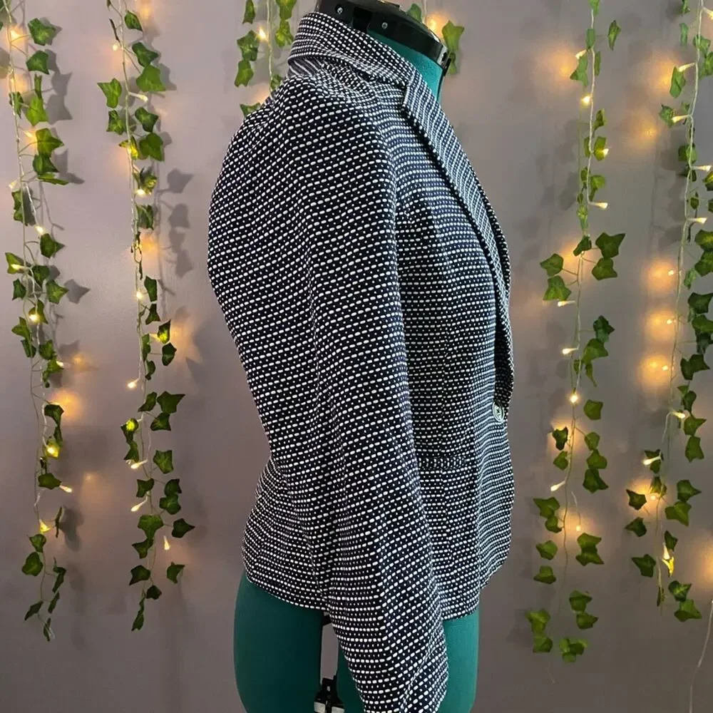 NWT Cynthia Rowley Women’s Blazer Size Medium Color Black and White *See pics - Picture 3 of 10